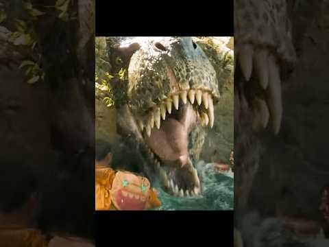 🦖💥 “T-Rex Lake Attack!” – Bella’s Narrow Escape 🌊🚤