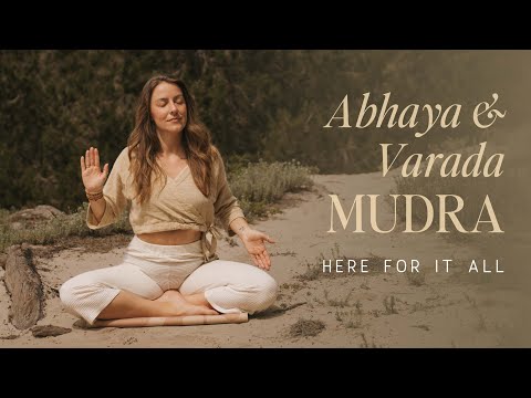 Abhaya Varada Mudra ✋🫴 Here for it all⎪Guided Embodied Meditation