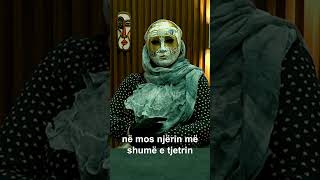 “Politikanë dhe figura të njohura të TV-së më kërkojnë t’u bëj magji”