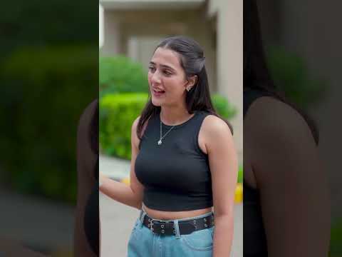 Gift me di girlfriend ko purani car