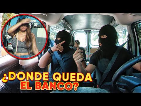 Fuimos a Buscar un Banco con las Mascaras Puestas! #1