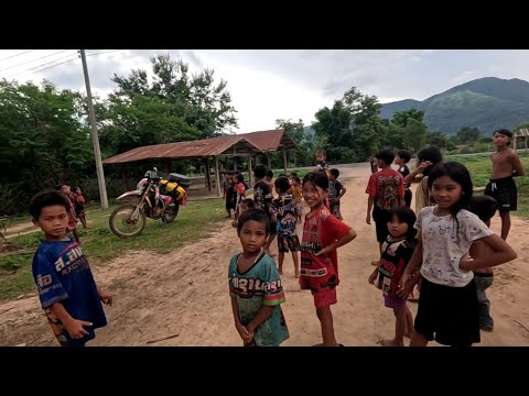 ບ້ານເຜົ່າປະໂກະເມືອງຕະໂອ້ຍ//บ้านชนเผ่าปะโกะเมืองตะโอ้ย Dong Una