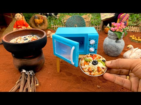 Miniature Chicken Pizza - In Miniature Oven | How to make Pizza Sauce At Home | Pizza Without Oven