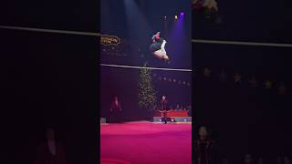 Weltweihnachtscircus Stuttgart 2025 Davis Vassallo Zirkus Clown, Komiker, Akrobat, Comedy Italien