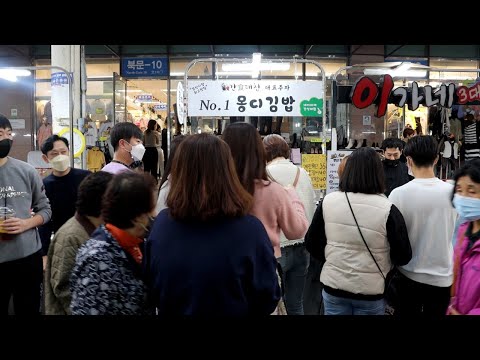 살다 살다 이렇게 잘되는 김밥집은 처음 봅니다! 시장골목 마비시키는 미친 김밥집 Korean street food
