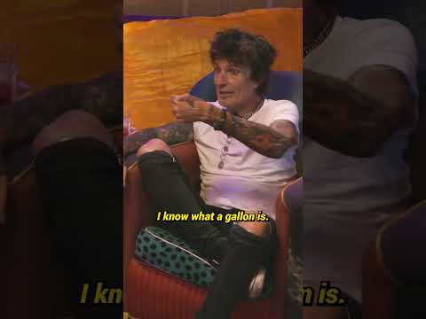 Tommy Lee Drank 2 Gallons of Vodka a Day #Shorts #Podcast