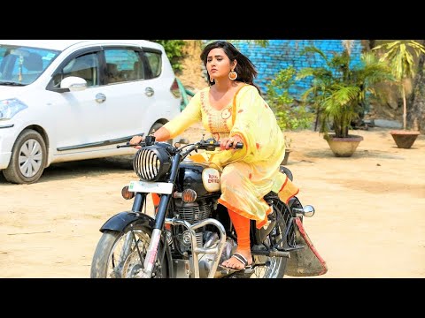 बुलेट चलाते हुए #काजल राघवानी - Bhojpuri Video 2020 | #Kajal Raghwani