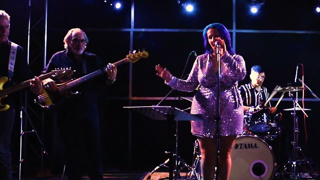 Chic Machine