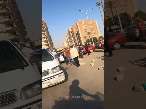 كله راكب فوق بعضوا