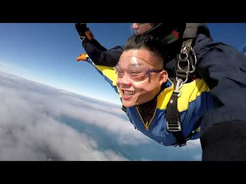 人生第一次在澳洲跳降落伞（skydive) - YouTube