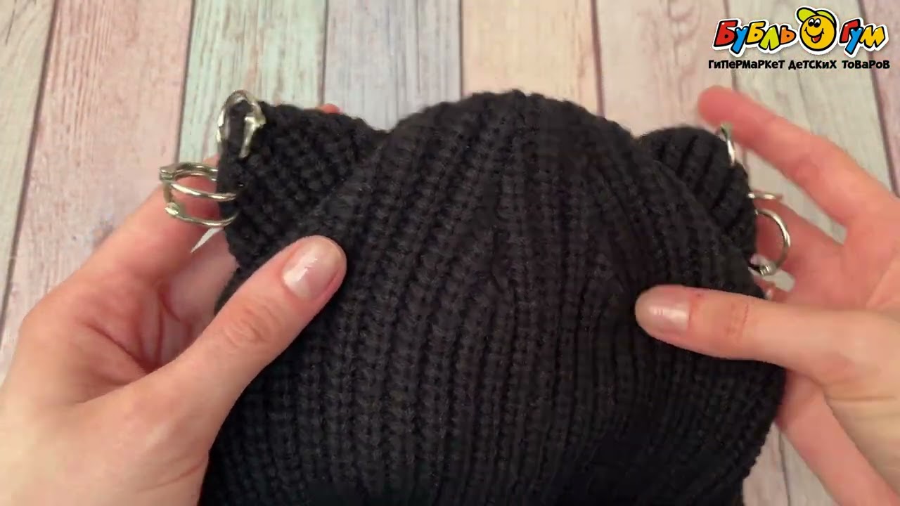 Шапка зимняя Lanson Kids с декоративными деталями на ушках черная - видео