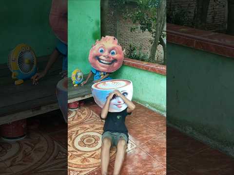 apipi jahat dorong balerina kapucina