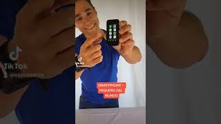 Este es el smartphone más pequeño 😱 #wow #expcaseros #mayden #smartphone #shorts