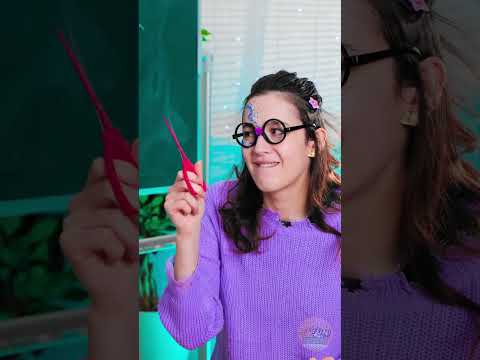 बालों में च्यूइंग गम है! 😱| सोडा कूल हैक इसे हटाने में मदद कर सकता है, स्मार्ट DIY #शॉर्ट्स