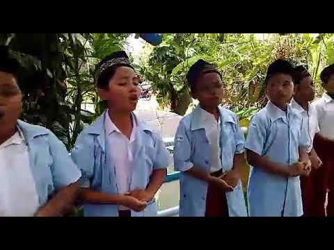 Dokter kecil MIN Kedungwaru lor berekspresi