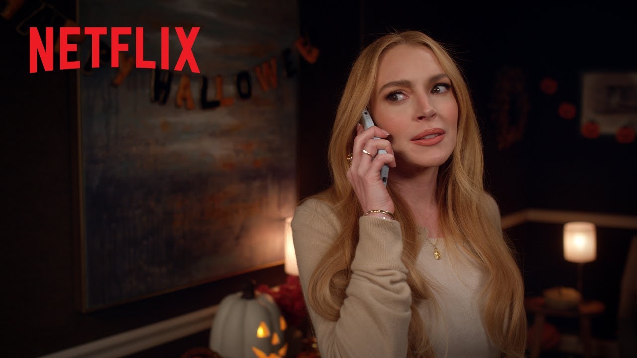 Lindsay Lohan Can’t Believe Who’s At Her Front Door | The Holidays Start On Netflix