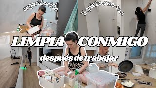 LIMPIANDO y ORGANIZANDO ✨ Rutina de tarde después de TRABAJAR + ORDENANDO el ARMARIO del BAÑO