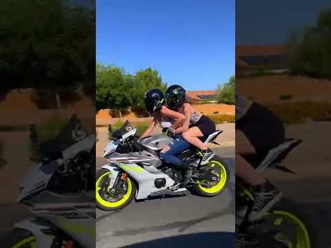 Get you a girl who rides so you can do this 🤣