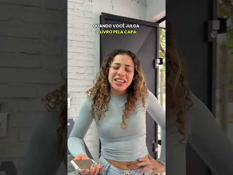 QUANDO VOCÊ JULGA O LIVRO PELA CAPA: #shorts
