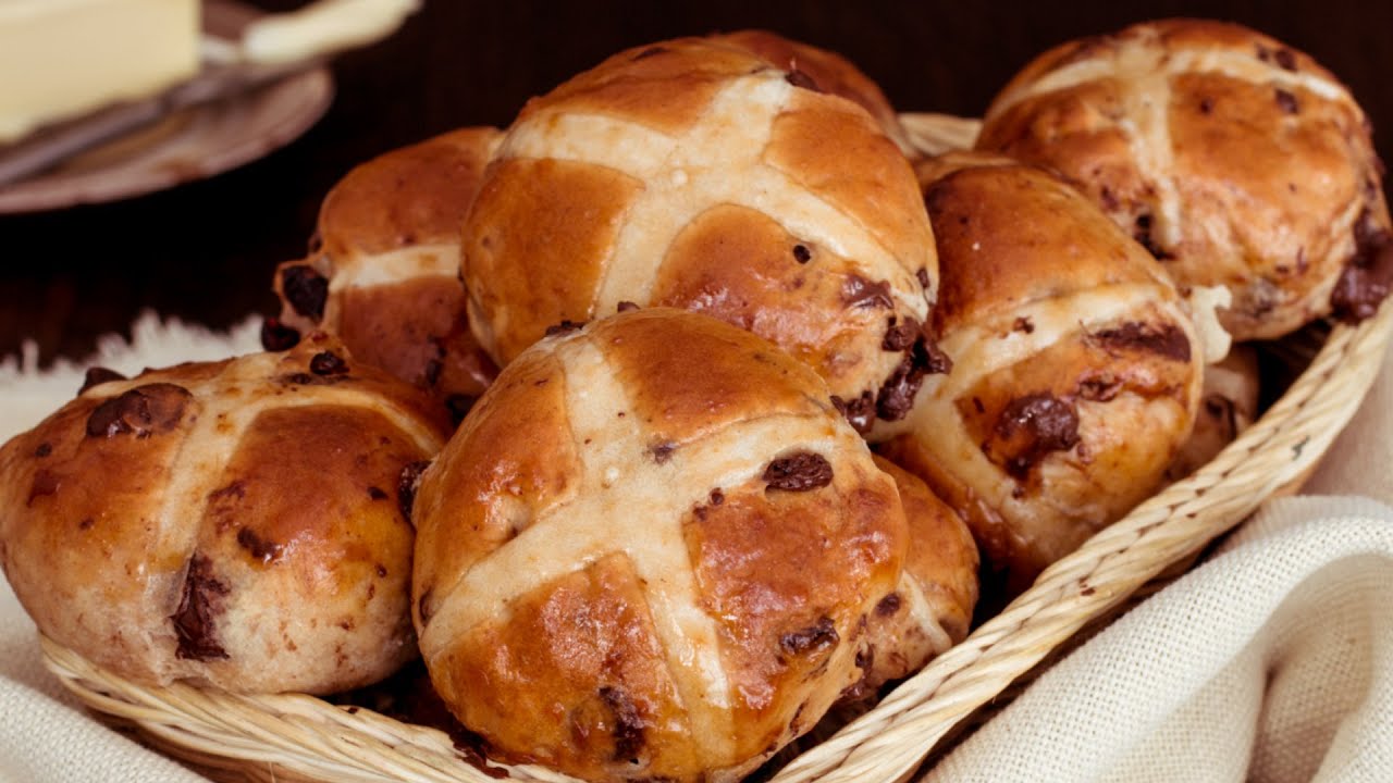 Chocolate Chunk Hot Cross Buns