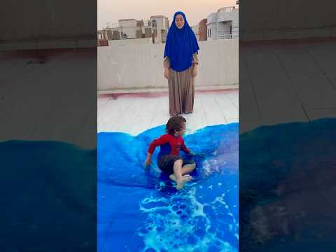 عمر فرقع اكبر بالونة بالعالم