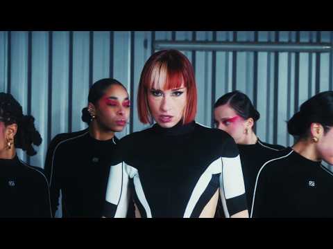 Suzane - Mouvement (Clip officiel)