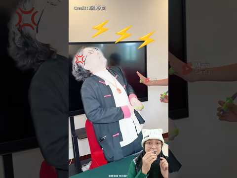 Pak Guru Kena Permen Karet Listrik ⁉️😅 #funny #videoviral #memengakakkocak #comedy #tingkalucuabis