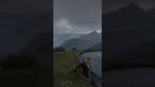 Les chutes avec la pluie sur #TDF26 !#tdf