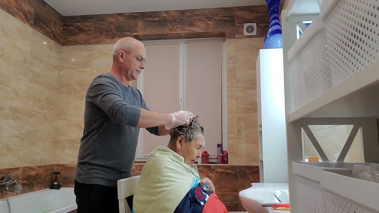 Купили Краску! Делаем Маме Красоту! Покрасили Волосы