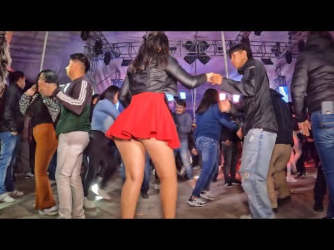 QUE SABROSA 🔥 LA CHICA DE ROJO ENAMORO AL BAILAR //  CUMBIA DE LA PARRANDA 2025   FANIA 97 ESTRENO