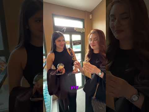 Клубничный кофе в «А когда не coffee»
