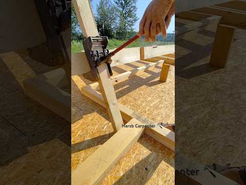 INTERESTING Device for Lifting a Large Wall of a Frame House