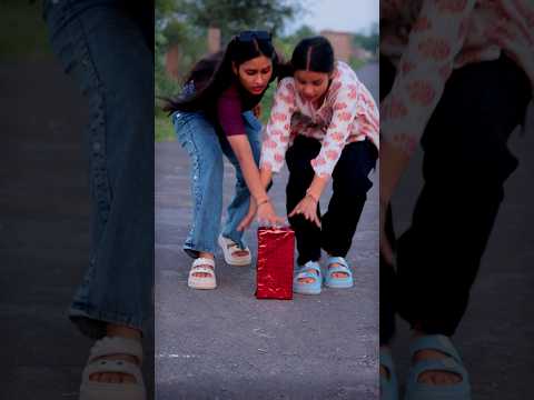 ये Gift 🎁 मेरा हैं 😱#mkstudioofficial #shorts #hearttouchingstory #sad