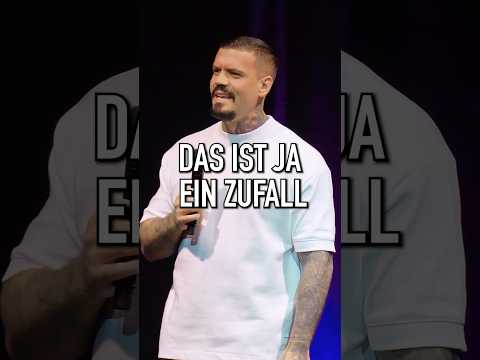 Zufall?! 😂 #comedy #emmveecomedy #standupcomedy #standup #humor #funny #lustig #crowdwork #jokes