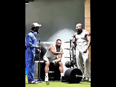 He lifted 280kg with ease, to their astonishment