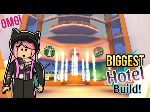 BIGGEST Hotel BUILD in Adopt Me 😱 Touring and Rating Subscriber's Builds! 🏠🏡