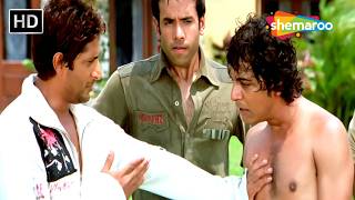 जिस घर में खाया पिया, नंगा नहाया उसी में छेद | Arshad Warsi Comedy | Tusshar Kapoor | Golmaal Comedy