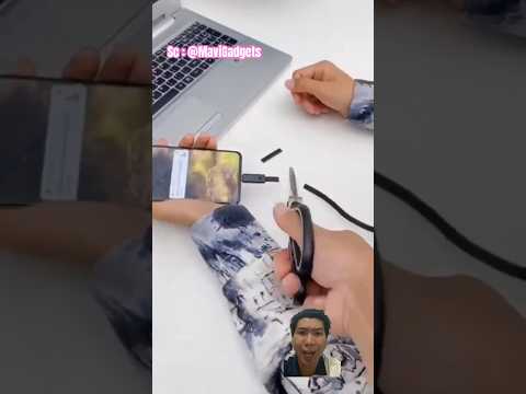 KOK BISA TETAP NGECAS HP⁉️ #smartphone #smartbracelet #gadgets #goodthing #useful