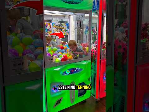 Este Niño Quedo Atrapado En Una Maquina De Peluches 😲
