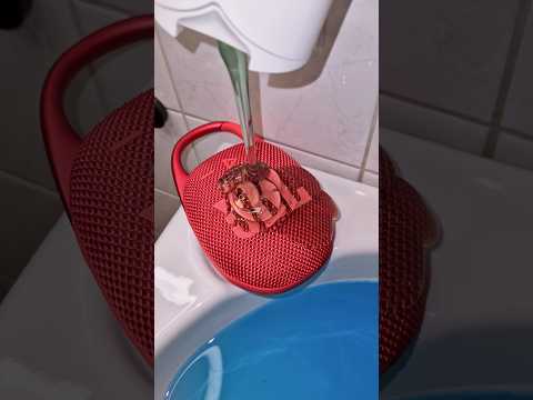JBL Clip 5 + Soap = 🔊🫧