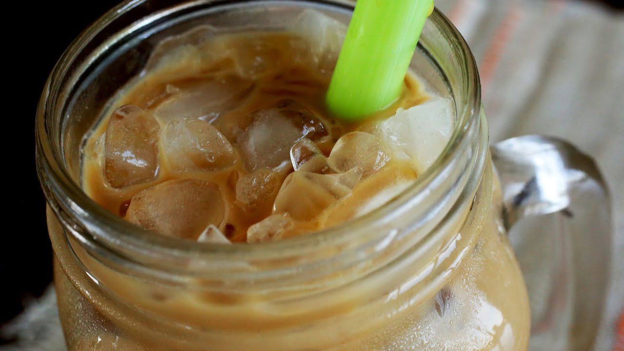 Korean style iced coffee (Naeng-keopi: )