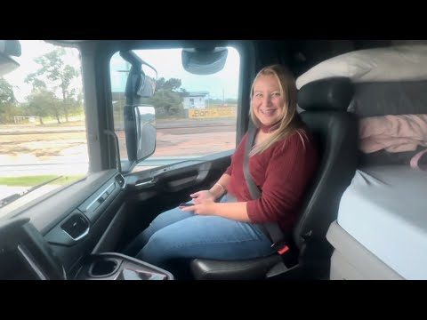 Saindo de casa com a galega.. viagem de caminhão