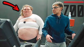 Spending 24 Hours With a 500 LB Model