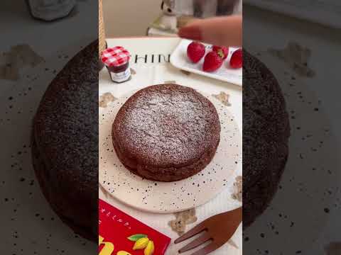 チョコと卵だけ！材料2つで作るガトーショコラ #バレンタイン #バレンタインレシピ #バレンタインチョコ #お菓子作り #簡単レシピ #おうちカフェ #ガトーショコラ #Gateauchocolat
