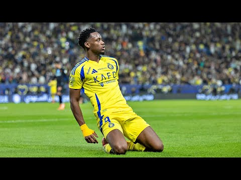Jhon Duran is a Massive STRIKER!