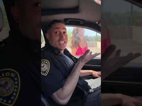¡Qué NO hacer delante de un policía! #humor #bromas#suscríbeteahora