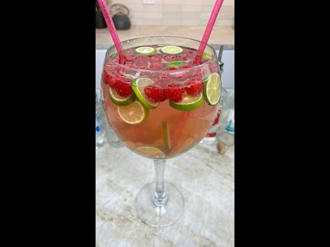 Fruity Vodka Sangria🥝