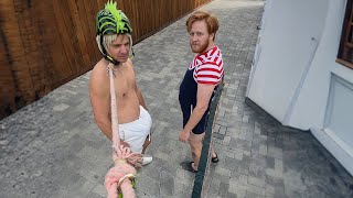 POV: Toddlers on leashes