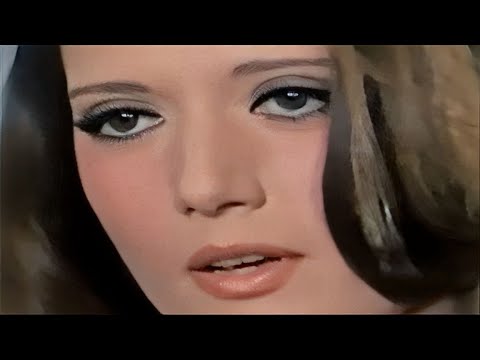 شمس البارودى فى الفيلم الممنوع المثير الممتع ( نساء فى طريق الشيطان )