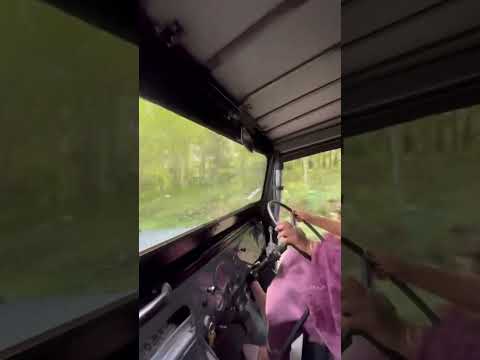 Jeep ഓടിക്കുന്ന ഫീൽ അത് വേറെ തന്നെ അല്ലെ? ?Jeep 1987 ❤️